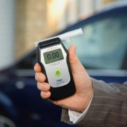 Алкотестер для показания алкоголя в крови